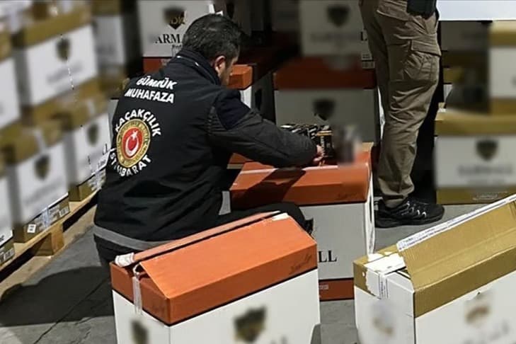 İstanbul ve Gürbulak’ta yaklaşık 2 milyar liralık uyuşturucu yakalandı