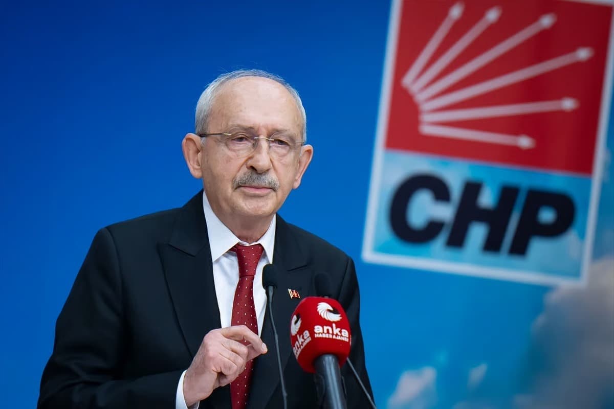 CHP'de 8 il başkanı daha görevden alındı 