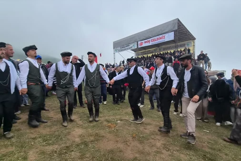 Kadırga'da asırlık otçu şenliği