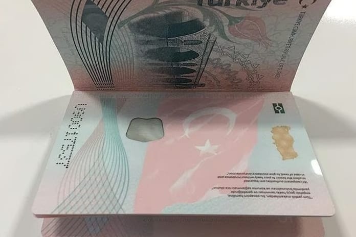 Türk vatandaşları Umman'a vizesiz seyahat edebilecek