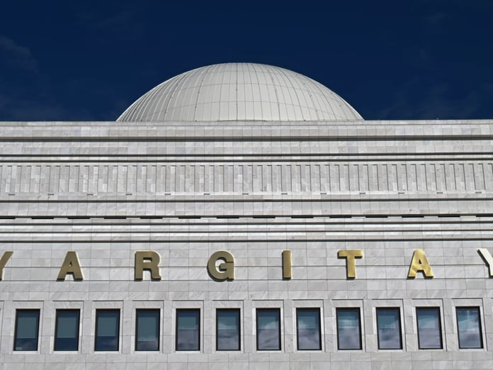 Yargıtaydan sürekli arızalanan sıfır otomobil için "yenisiyle değişim" kararı