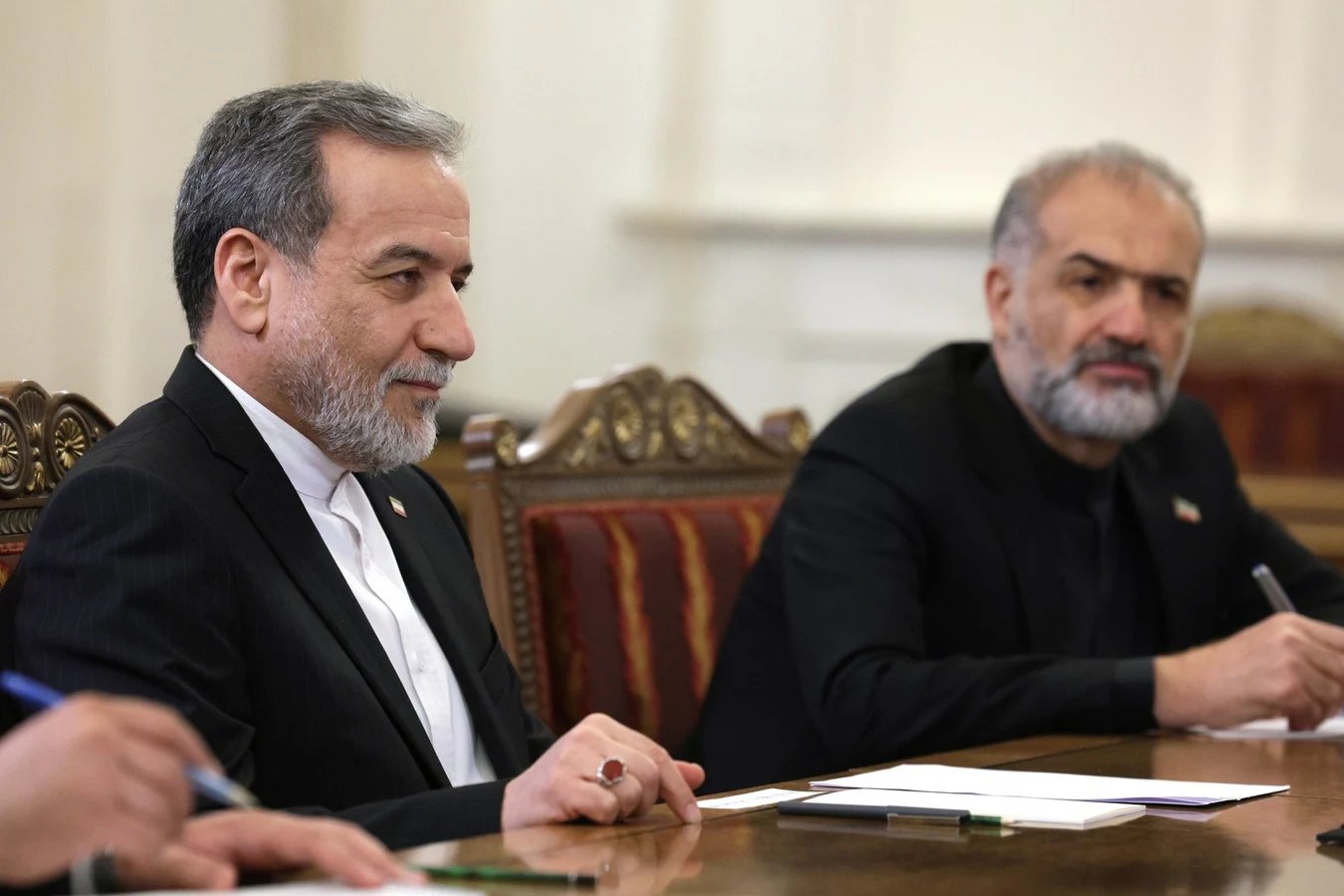 'We Will Not Surrender,' Araghchi Tells Al Jazeera