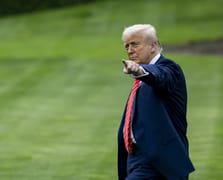 Trump'tan İran'a sert uyarı: Askeri seçenek masada