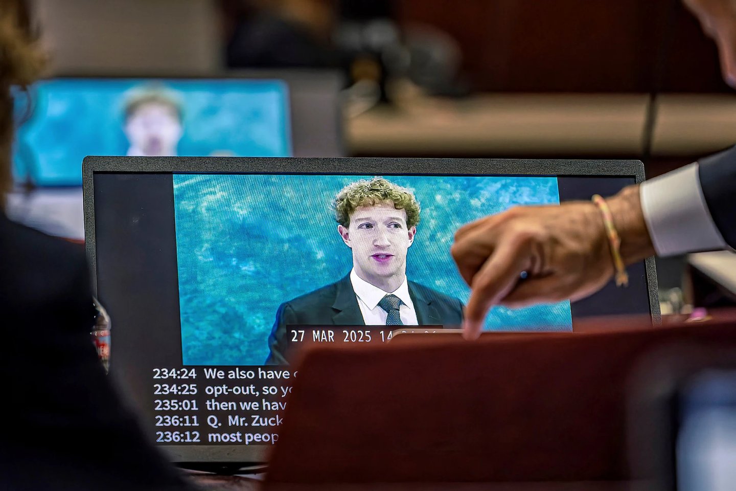 Mark Zuckerberg mahkemede jüriye ifade veriyor - Teh Guardian