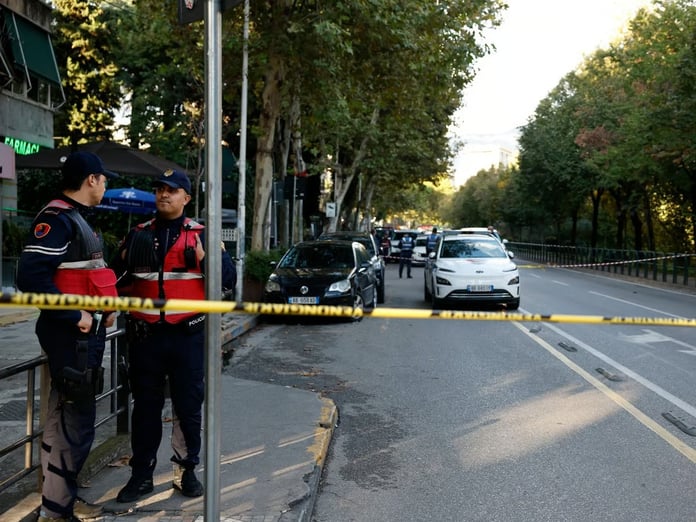 Arnavutluk’ta hakim duruşma sırasında vurularak öldürüldü
