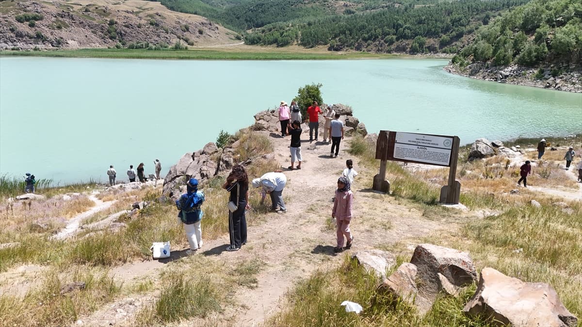 Gazetecilerden Nemrut Kalderası'na tam not