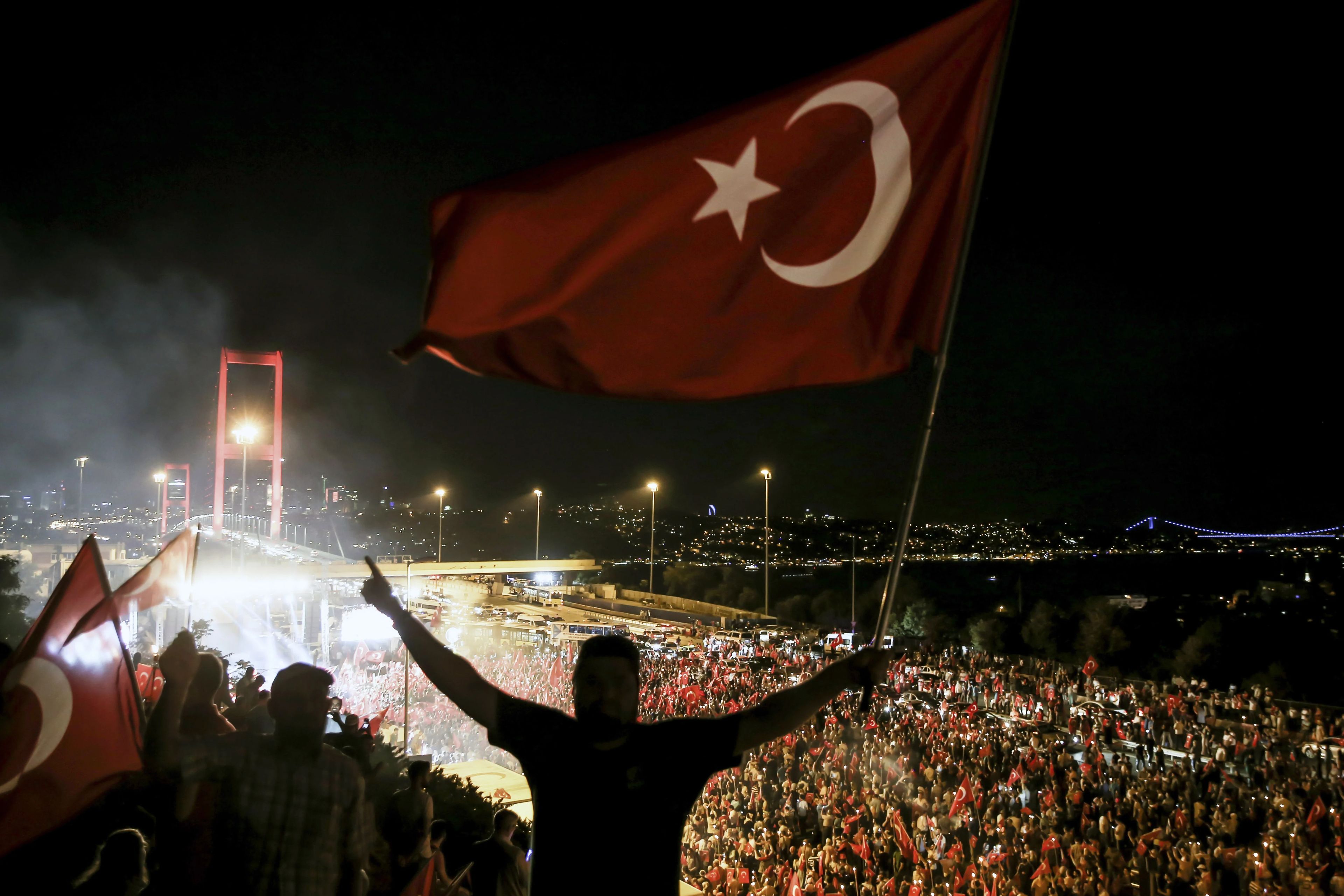 15 Temmuz'un 9. yılında bakanlardan demokrasi ve birlik mesajları