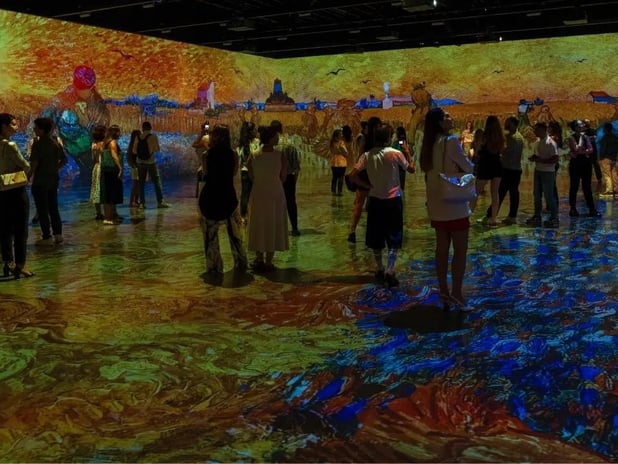 "Van Gogh: Işığın İzinde" sergisi İstanbul'da