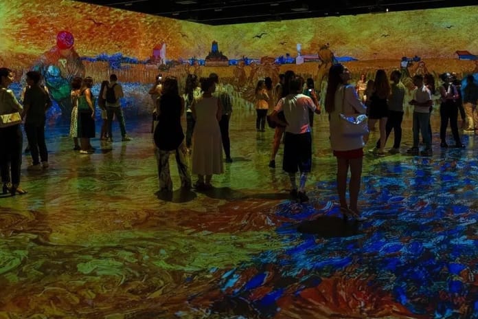 "Van Gogh: Işığın İzinde" sergisi İstanbul'da