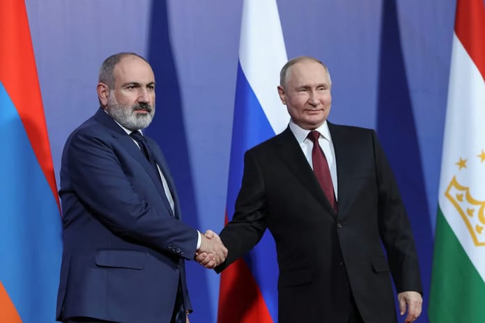 Rusya Ermenistan'ın demiryolu çağrısını kabul edecek mi?