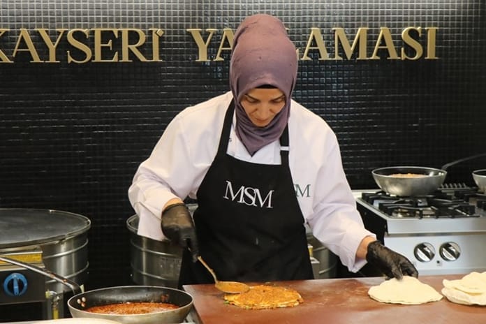 Mantının başkenti Kayseri’de yeni şefler yetişiyor