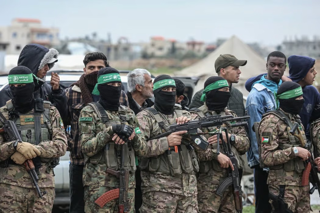 Israel Arms Anti-Hamas Clans in Gaza