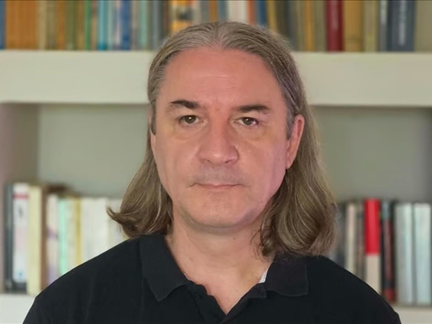 Goran Şimiç'ten savaş yaralarına şiirsel dokunuş