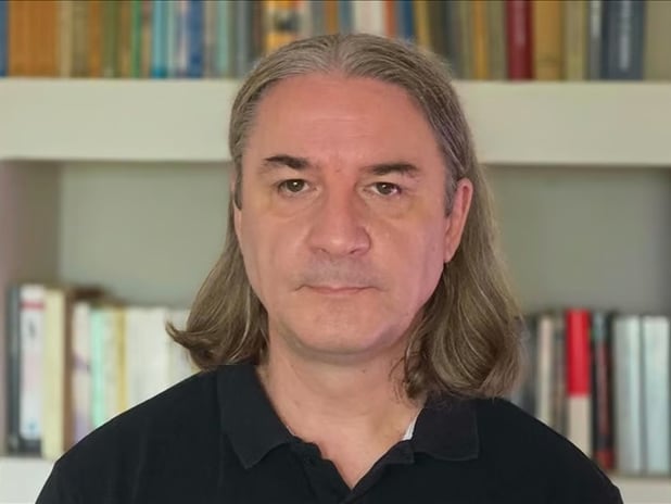 Goran Şimiç'ten savaş yaralarına şiirsel dokunuş