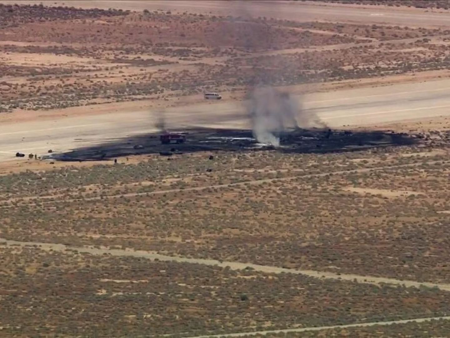 California'da B-52 bombardıman uçağı düştü