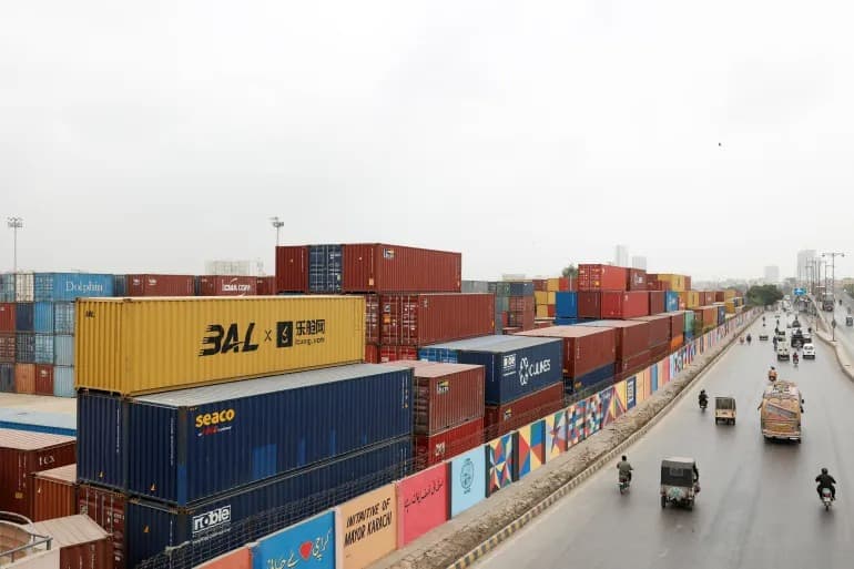 Pakistan'dan İran'a yeni ticaret yolu hamlesi