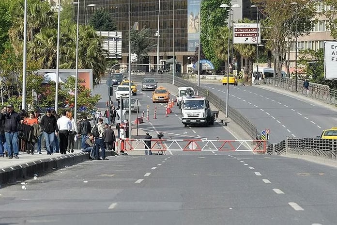 1 Mayıs için İstanbul’da geniş güvenlik önlemleri: Çok sayıda yol trafiğe kapatılacak