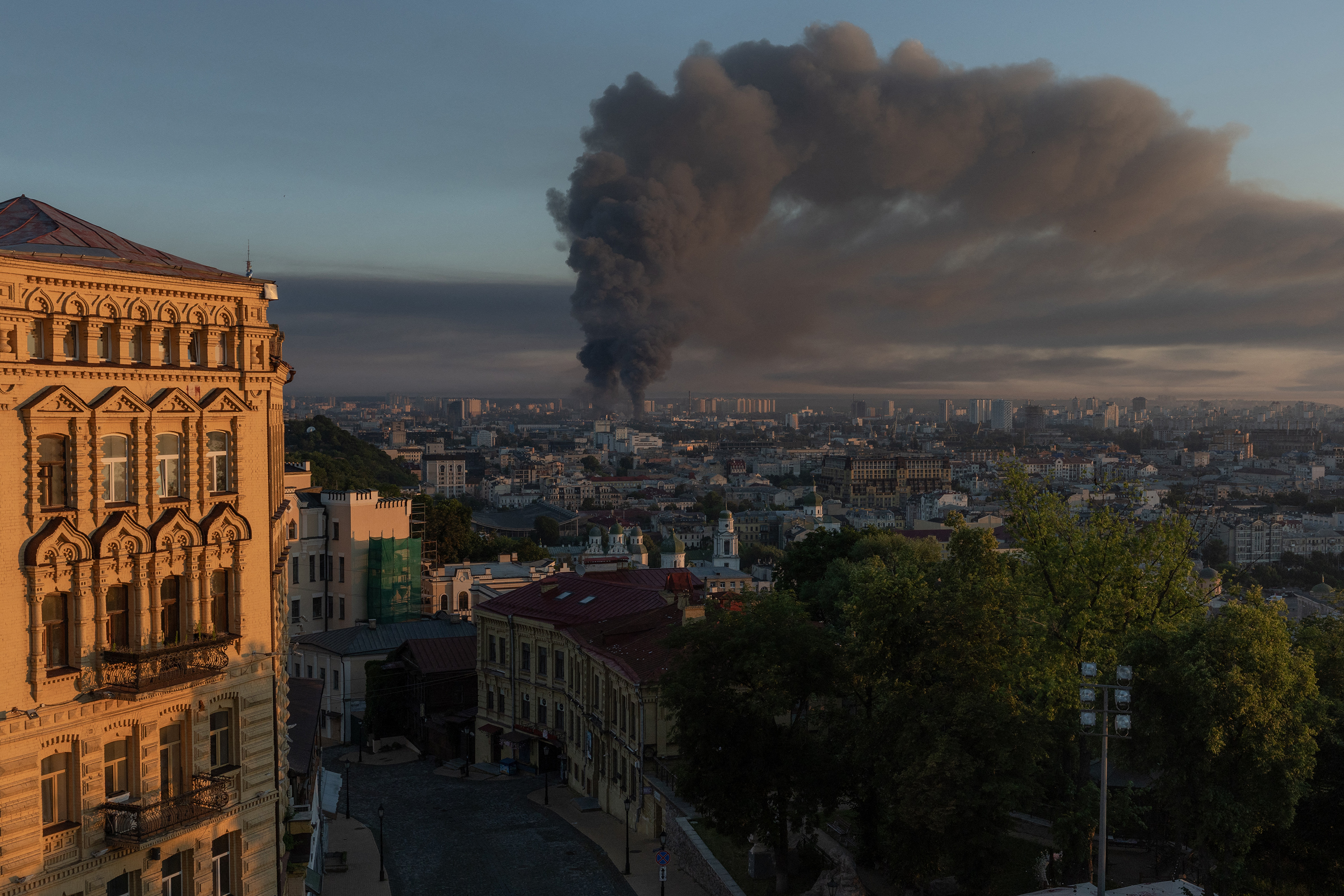 Russian Drone Hits Route of Train Carrying Top EU Advisers