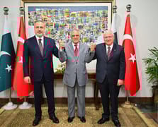 Dışişleri Bakanı Hakan Fidan ile Genelkurmay Başkanı Yaşar Güler Pakistan'da önemli istişarelerde bulundu