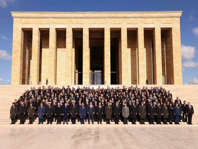 OYAK’tan 65’inci kuruluş yıl dönümünde Anıtkabir’e ziyaret