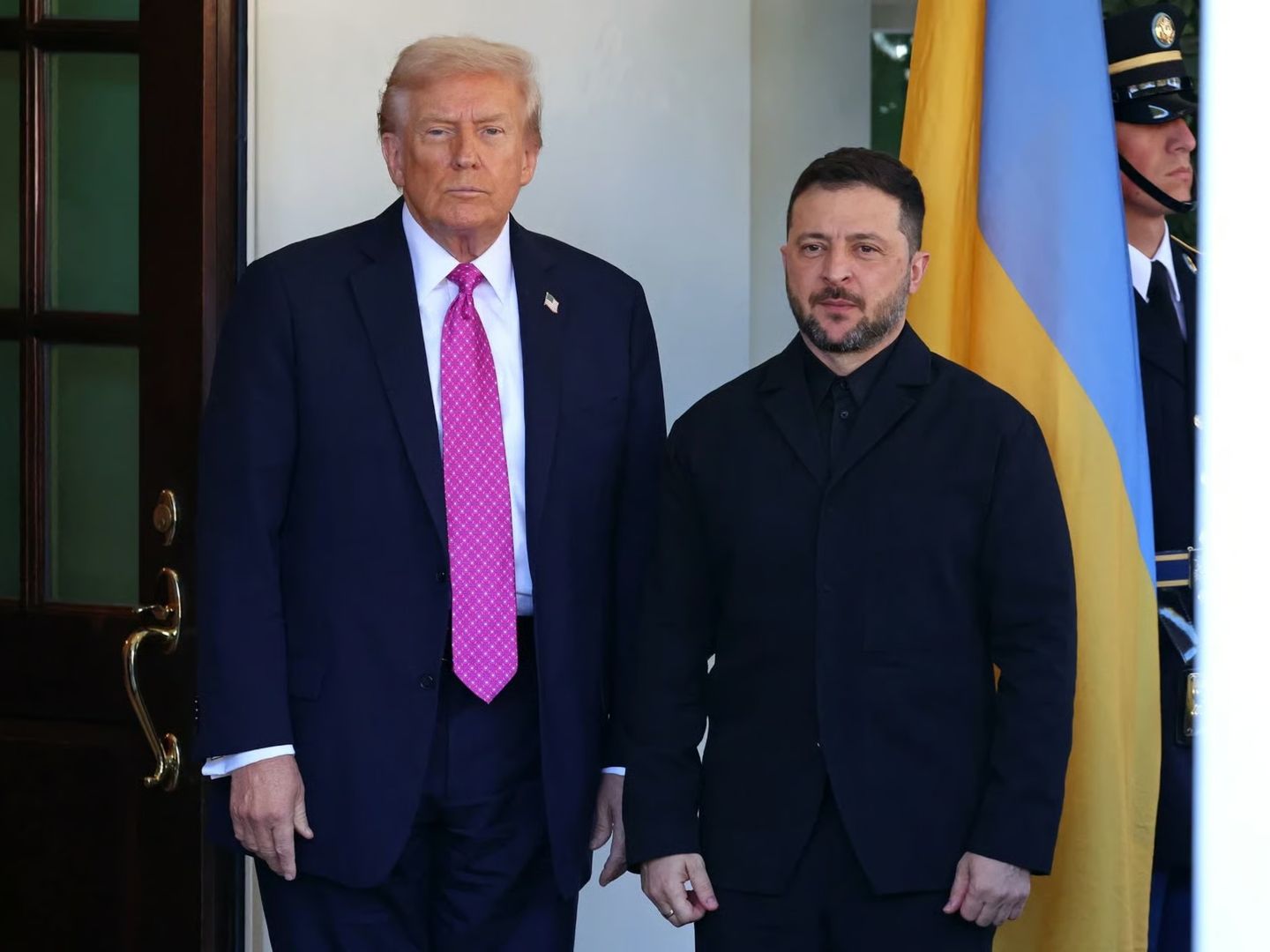Trump’tan Zelenskiy’e toprak tavizi çağrısı
