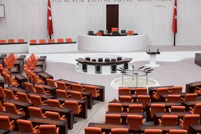 Meclis'te kritik hafta: Vergi, bütçe ve yargı paketi mesaisi başlıyor