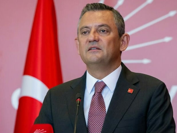 Özgür Özel komisyon kararını açıkladı: CHP de masada olacak