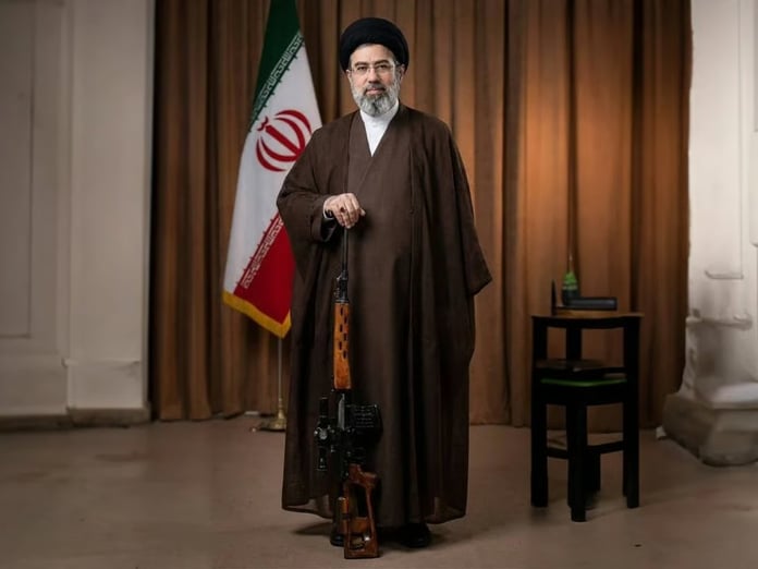 Mücteba Hamaney'in ilk açıklamaları okundu