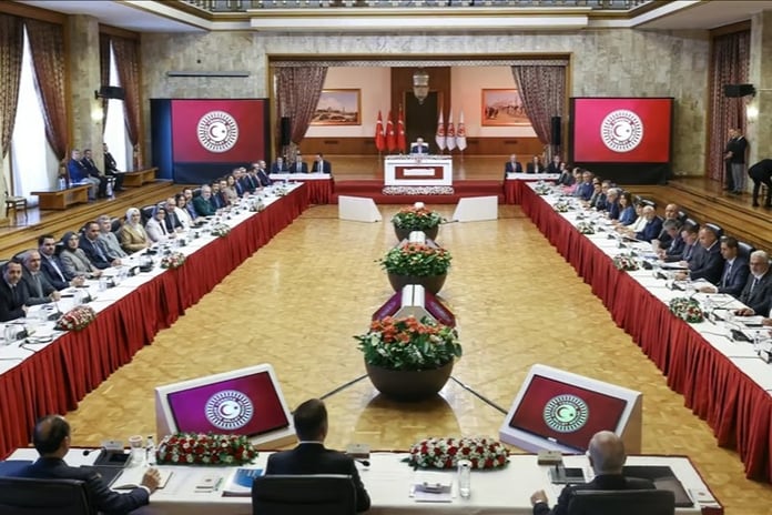 Mehmet Uçum'dan Öcalan açıklaması: "Müzakere değil, dinleme"