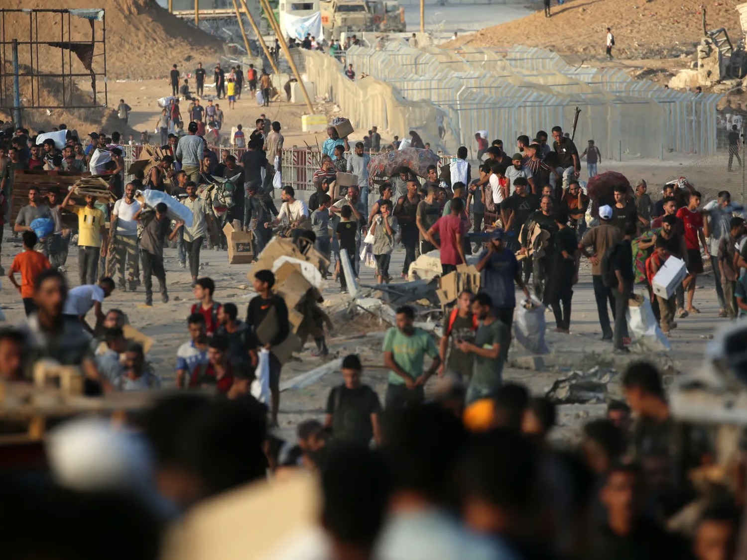 60 Palestinians Killed in Gaza, Including 35 Waiting for Aid