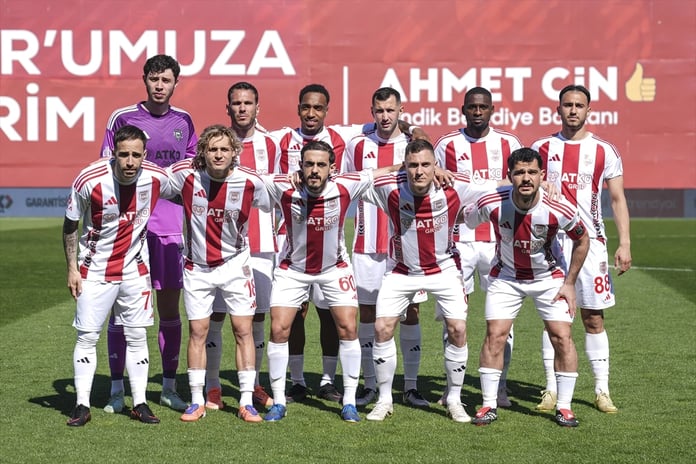 Geçmiş rekabetler
