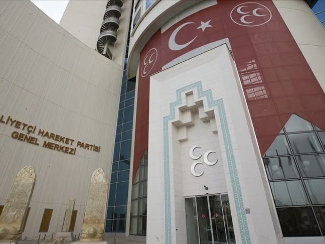 MHP İstanbul il ve 39 ilçe teşkilatı genel merkez kararıyla feshedildi