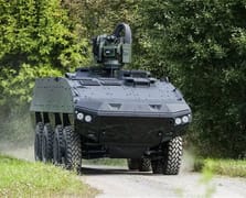 Japonya, ilk yerli üretim AMV zırhlısını Kara Kuvvetleri’ne teslim etti