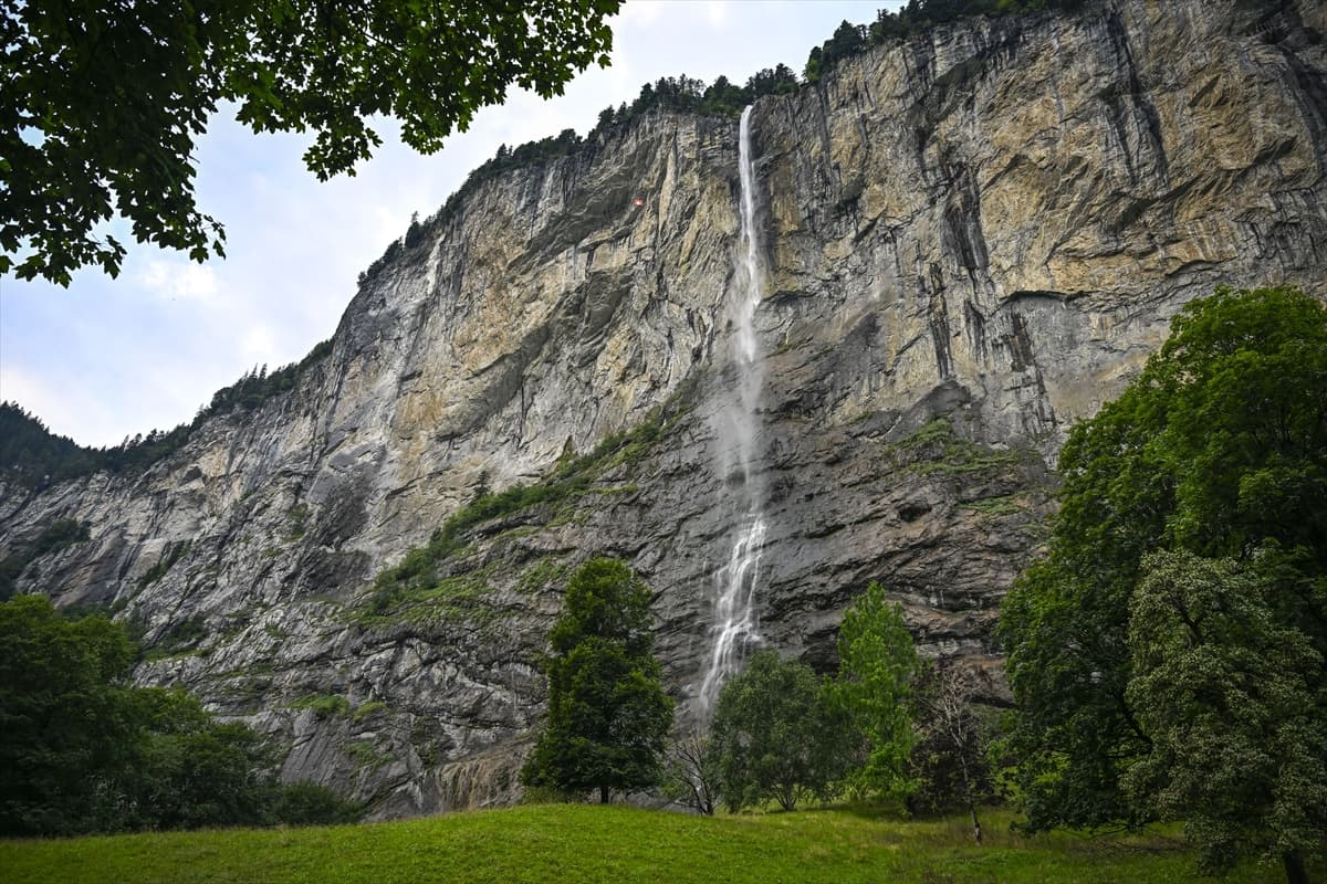 Alpler'in ortasında düşsel bir vadi: Lauterbrunnen