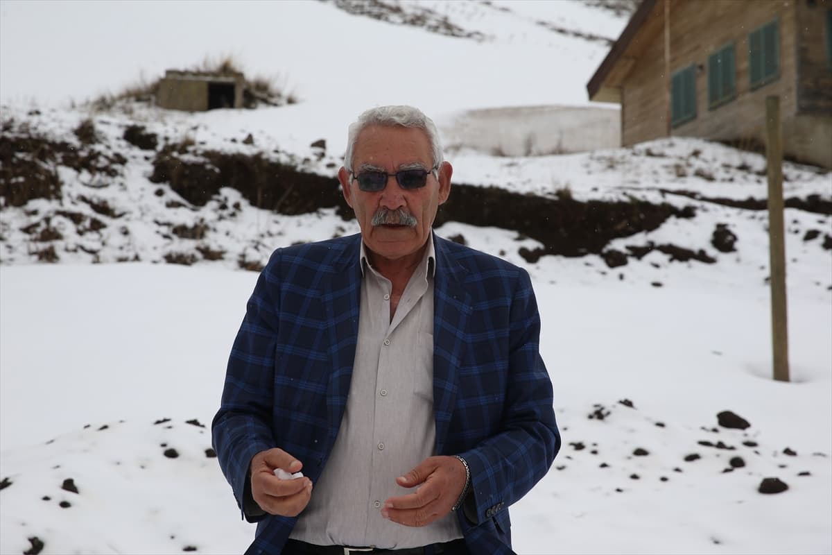 Mayıs ortasında sürpriz: Erzurum yeniden beyaza büründü!