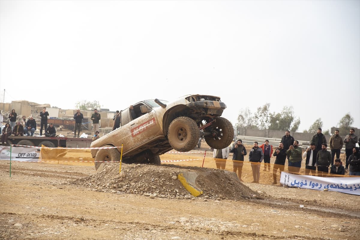 Irak'ta Off-Road rüzgarı: Makinanın doğayla savaşı renkli görüntülere sahne oldu