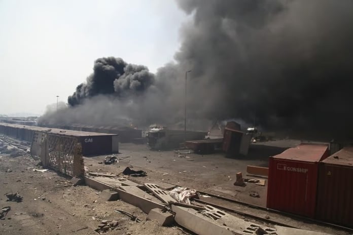 İran'ın Bandar Abbas Limanı'nda yeniden patlamalar meydana geldi