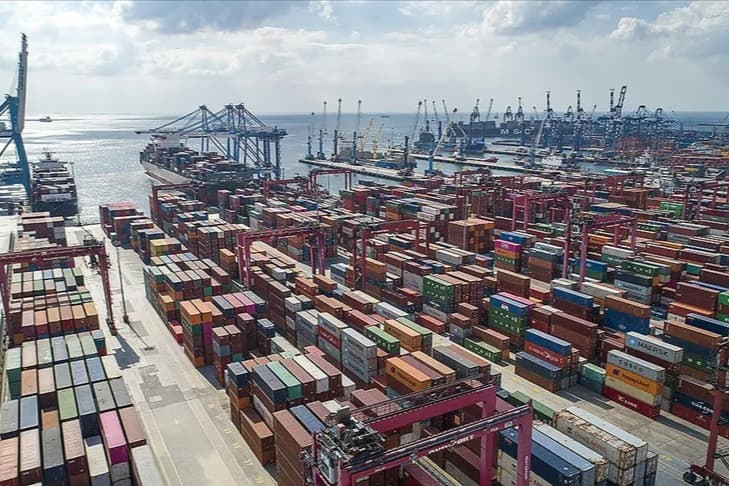 Dış ticaret açığı yüzde 27,6 arttı