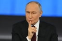 Putin aşırılıkçı içerik arayanlara ceza getiren yasayı onayladı