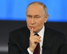 Putin aşırılıkçı içerik arayanlara ceza getiren yasayı onayladı