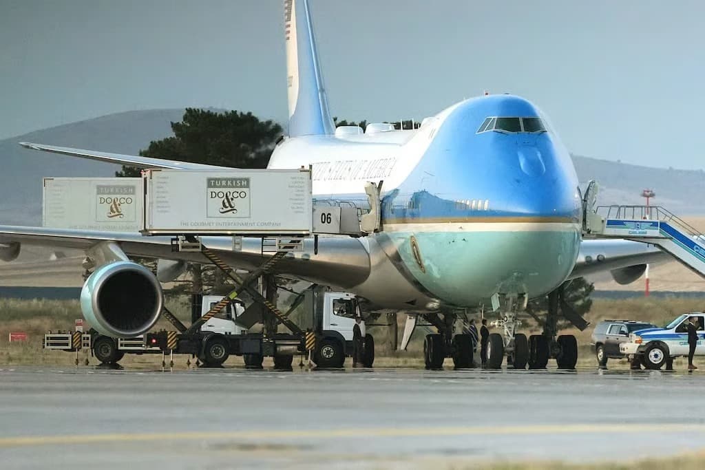 İran’dan Trump’a Hürmüz Boğazı tehdidi: Yemek kamyonunda saklanmak zorunda kalır