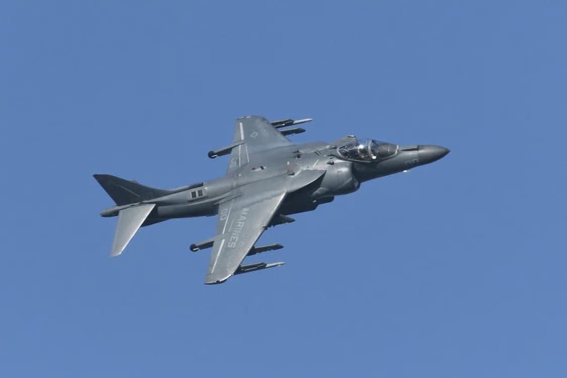 ABD Deniz Piyadeleri Harrier'a veda etti