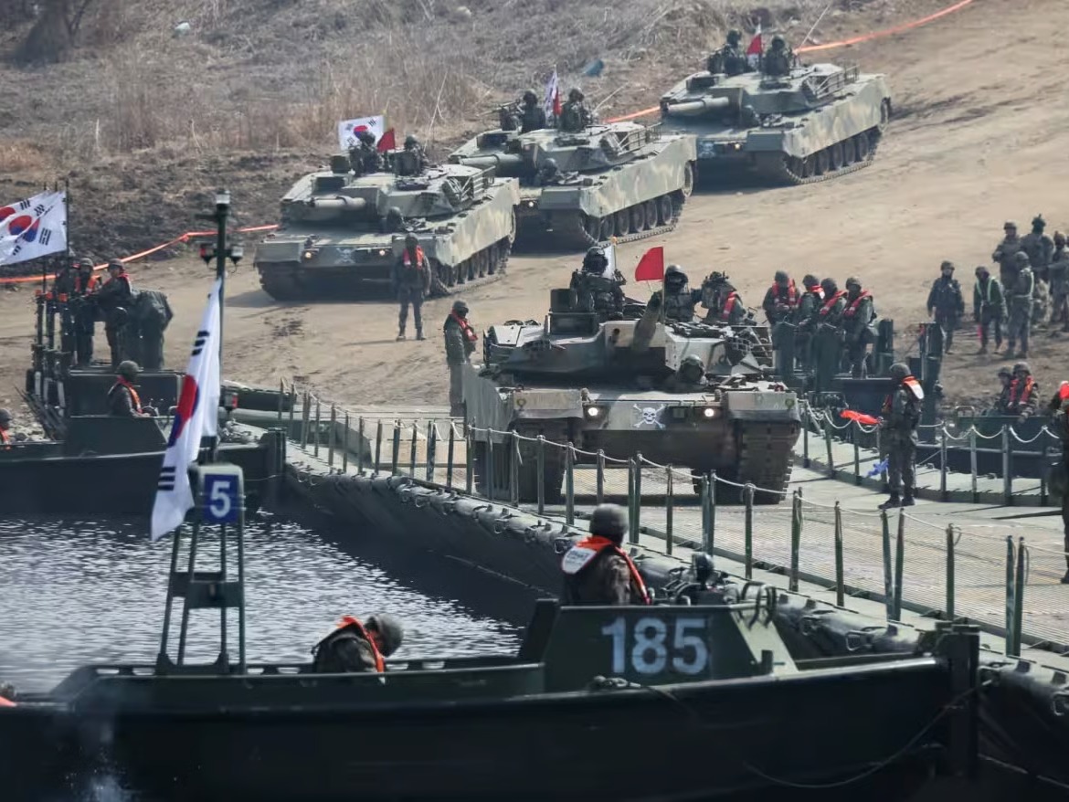 Pakistan Army Chief Warns Against Indian Aggression