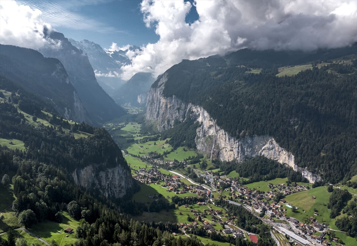 Alpler'in ortasında düşsel bir vadi: Lauterbrunnen