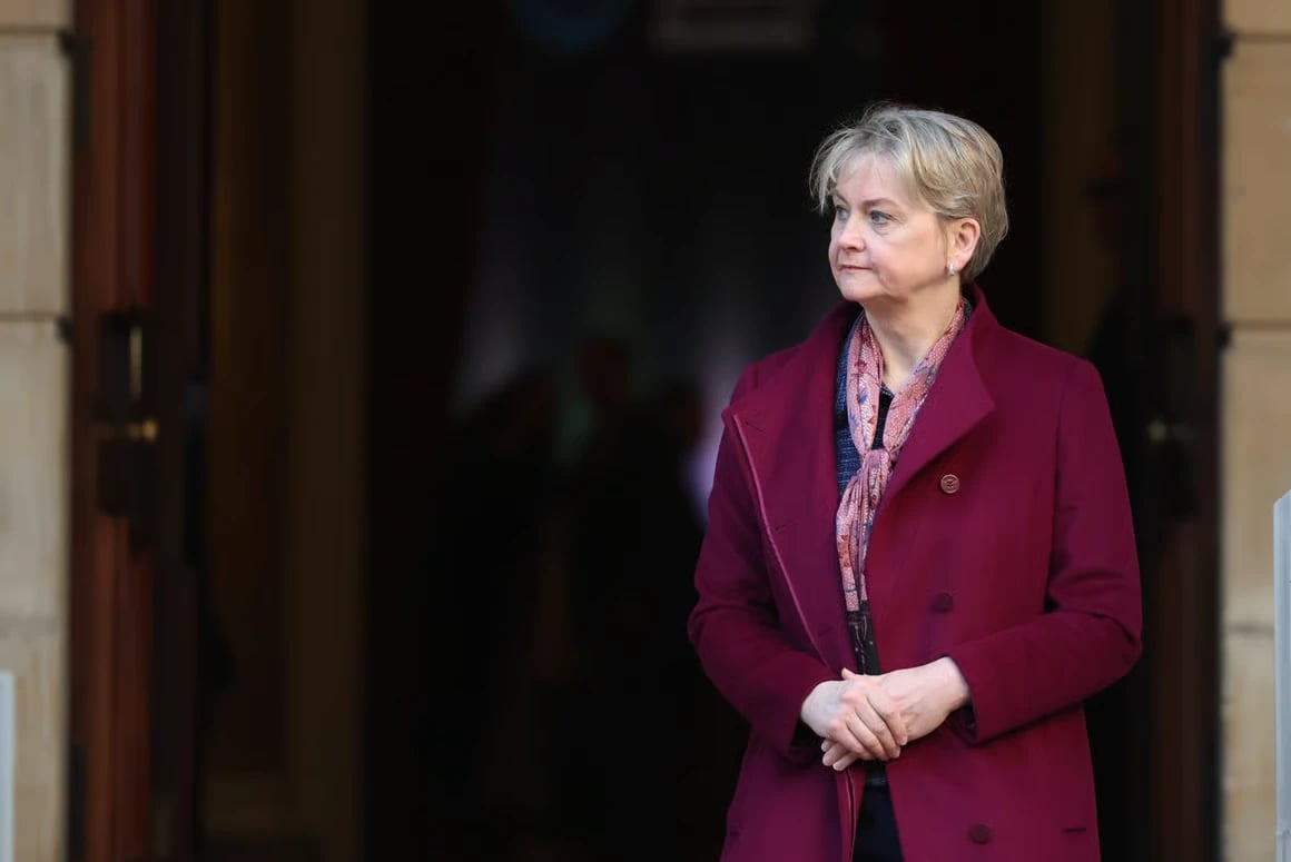 İngiltere İçişleri Bakanı Yvette Cooper - Politico