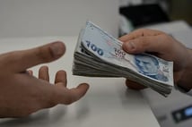 Emekli maaşı alanlar dikkat: Faiziyle geri alınıyor! Malulen emekli maaşı kesilir mi?