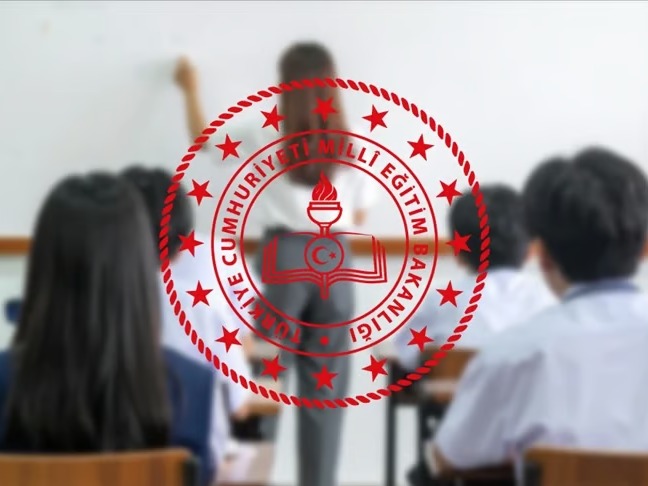 Yarıyıl tatili öğretmenlerin mazerete bağlı yer değiştirme duyuruları yayımlandı