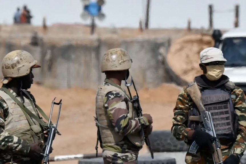 Gunmen on Motorbikes Kill 34 Niger Soldiers in Banibangou At