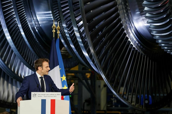 Macron, Fransız nükleer silahlarının başka ülkelere konuşlandırılması için müzakerelere açık