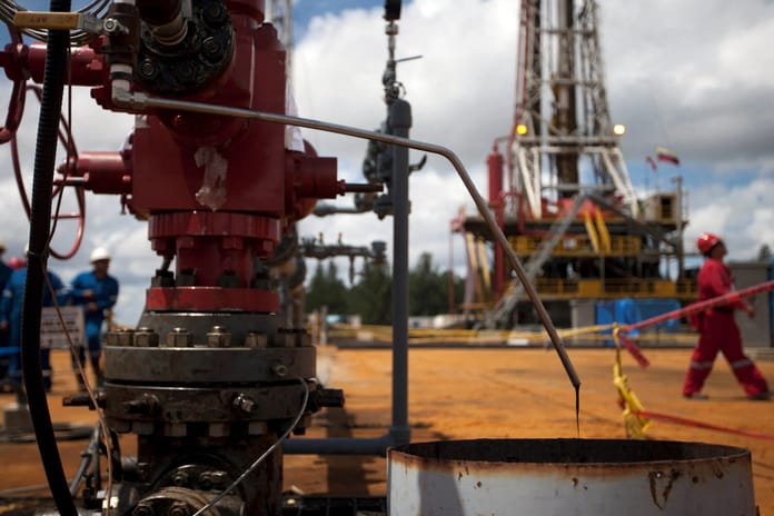 Venezuela muhalefetinden ABD'ye 1,7 trilyon dolarlık petrol teklifi